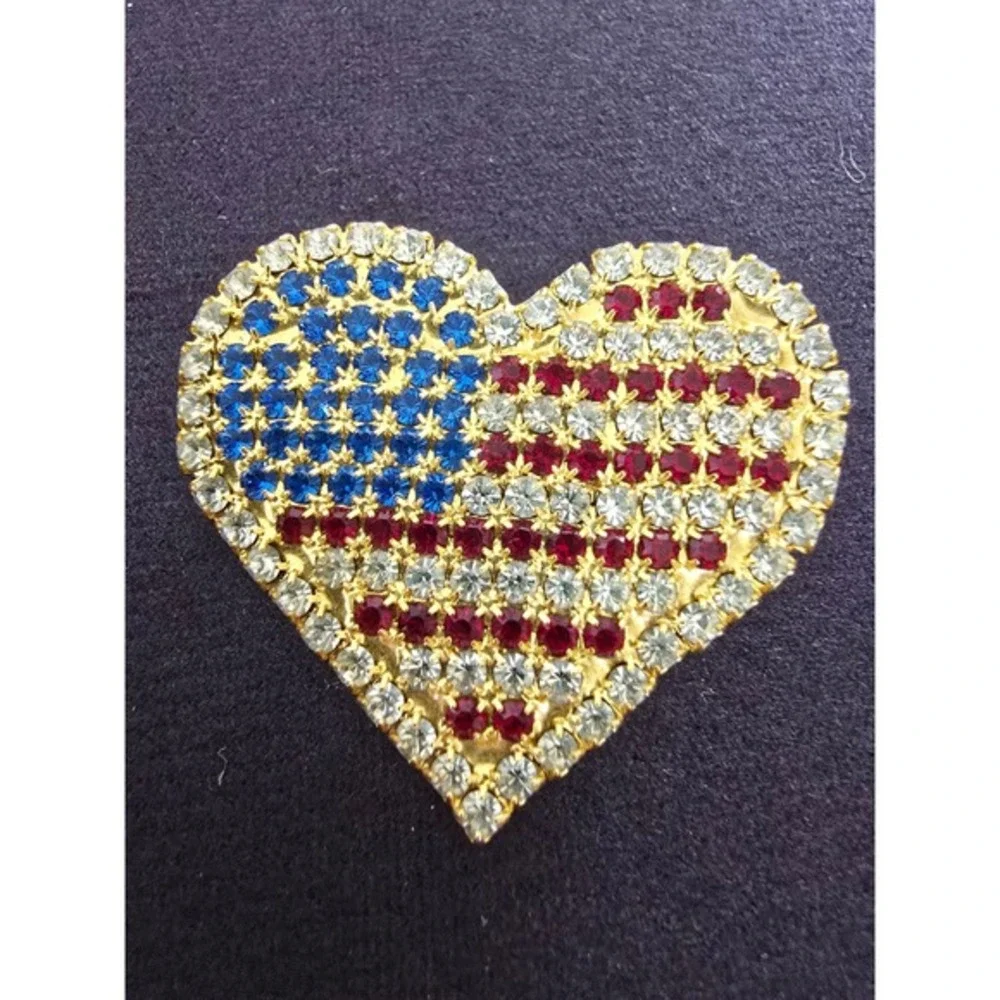 Vintage Heart American Flag Rhinestone‎ Brooch Gold Tone Patriotic USA Pin